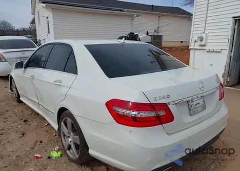 2010 Mercedes-Benz E 350 4Matic z USA, uszkodzony, nr VIN WDDHF8HB0AA227759